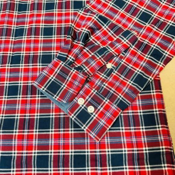ARROW
Men's Ombre Plaid Long Sleeve Button down
Woven Shirt SIZE XL - Picture 4 of 8